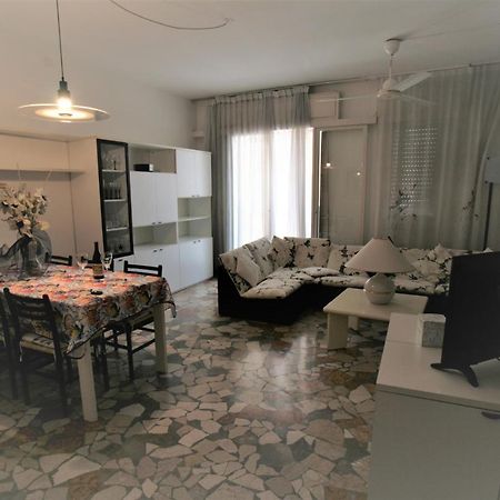 Apartamento Flavia Lido di Jesolo Exterior foto